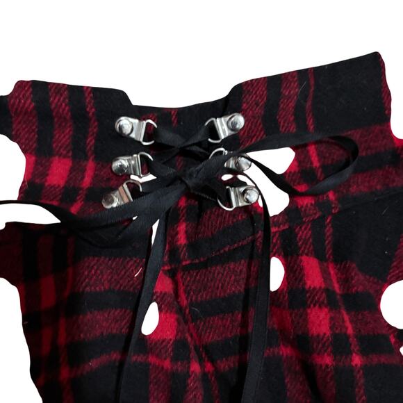 Plaid Red and Black Mini Skirt - Picture 9 of 9
